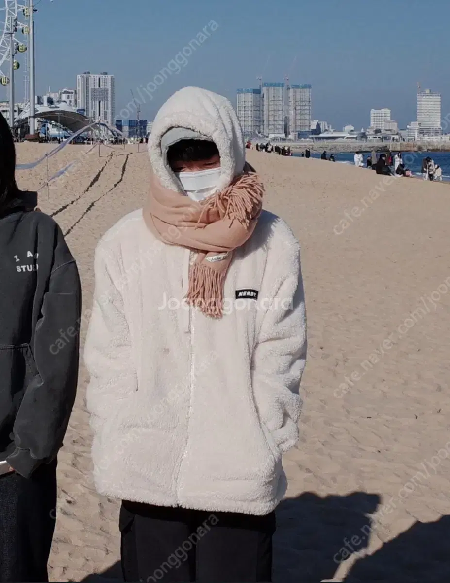 thumbnail-5